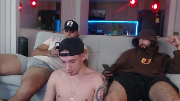 fratguysonline  25-05-2023