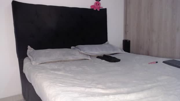 adelineefoxxx  11-06-2023