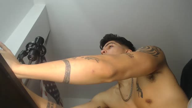 charlie_hotx  22-07-2023