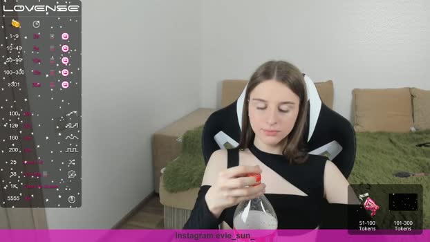 evie_may  26-07-2023