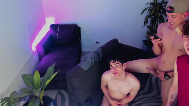 2gays_1straight  29-07-2023