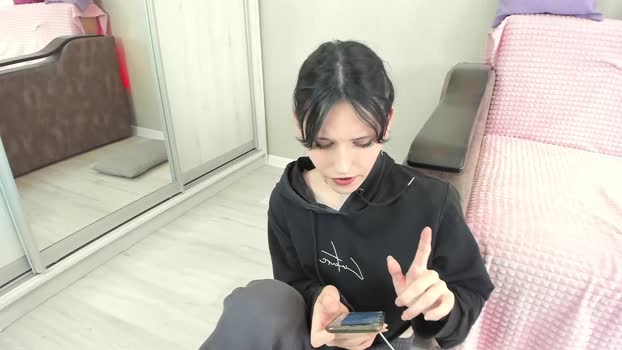 your_sissy_doll  03-08-2023