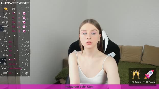 evie_may  03-08-2023