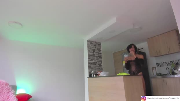 veruzca_bigcock  12-08-2023