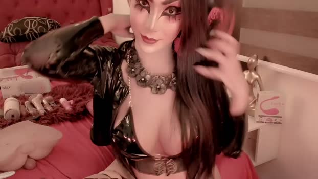queenmaniacts  15-08-2023