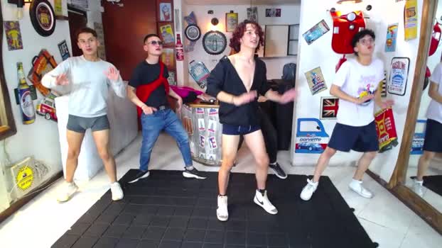 sextwinksx  15-08-2023