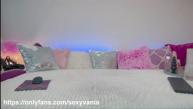 sexy_vania  19-08-2023