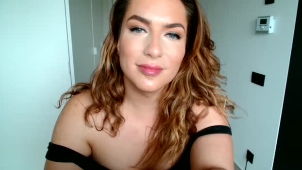 megan_coxxxx  22-08-2023