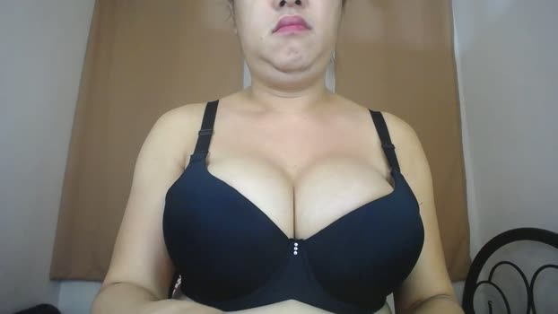 10inchesselfsuckermistress  25-08-2023