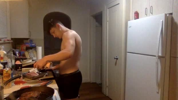 sexylax69  26-08-2023
