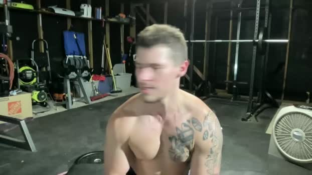 browneyedmuscleboy32  27-08-2023