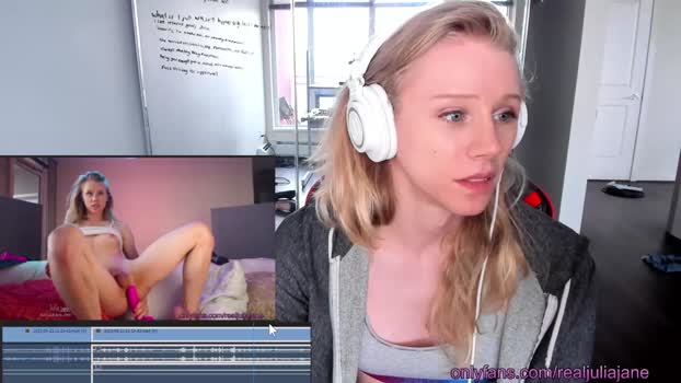 realjuliajane  25-09-2023