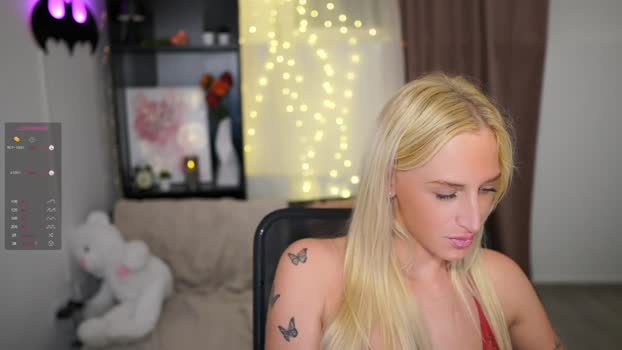 nicolette__shea_  16-10-2023