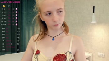 RoseWellsk blowjob Webcam SHOW @ 19-11-2023 - CamDownload
