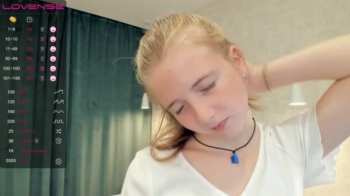 RoseWellsk prettyface Webcam SHOW @ 19-11-2023 - CamDownload