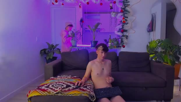 2gays_1straight 13-12-2023