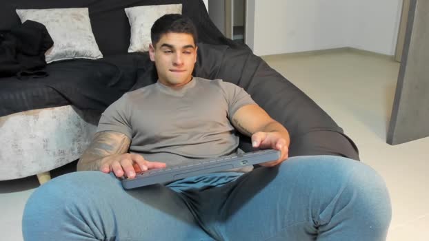 nicolasmuscle 31-12-2023