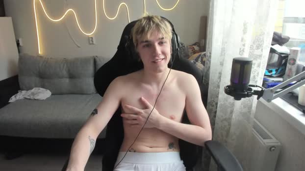 slippery_baby Chaturbate 26-03-2024 Males
