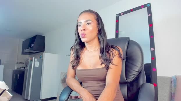 aleja_arango Chaturbate 29-03-2024 Trans