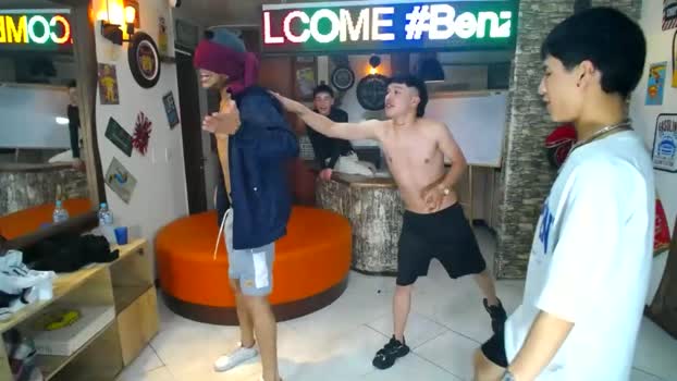 benz_boys Chaturbate 08-04-2024 Males