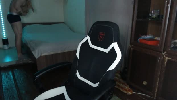_purrari Chaturbate 25-04-2024 Males