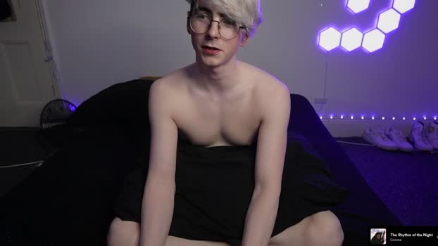 alfiegreenxxx Chaturbate 18-05-2024 Males