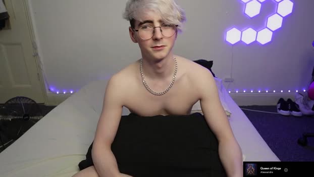 alfiegreenxxx Chaturbate 23-05-2024 Males