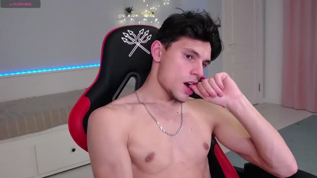 denhummer Chaturbate 07-06-2024 Males