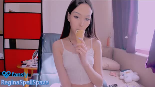 reginainspace Chaturbate 09-06-2024 Trans