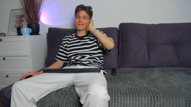 tony_lipp Chaturbate 12-06-2024 Males