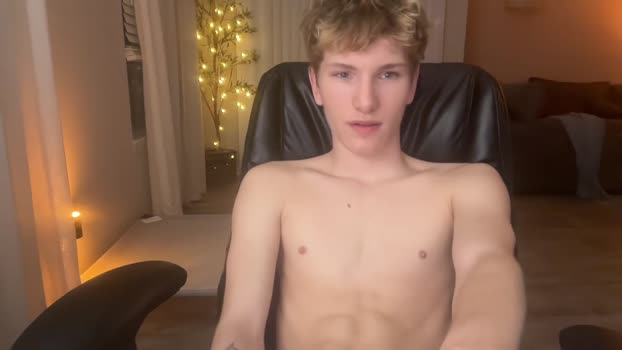 blondiewyatt18 Chaturbate 14-09-2024 Males