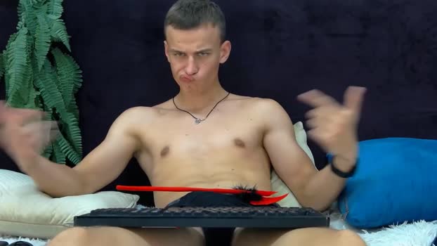rocco_rou Chaturbate 17-09-2024 Males