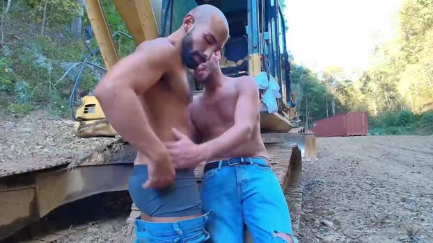 hardworkertn Chaturbate 18-10-2024 Males