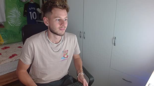 freddy_star Chaturbate 23-10-2024 Males