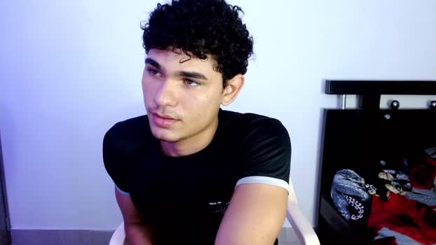 zyrosxk suckshow Webcam SHOW @ Chaturbate 01-11-2024