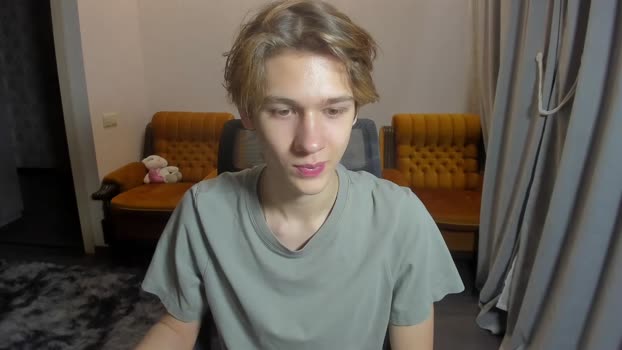 0verlandd kiss Webcam SHOW @ Chaturbate 03-11-2024
