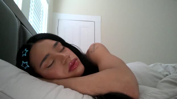 dynasty313 suckshow Webcam SHOW @ Chaturbate 03-11-2024