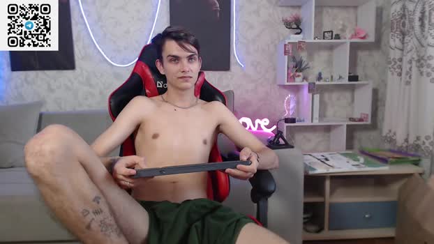 sunny_dan lovense Webcam SHOW @ Chaturbate 04-11-2024