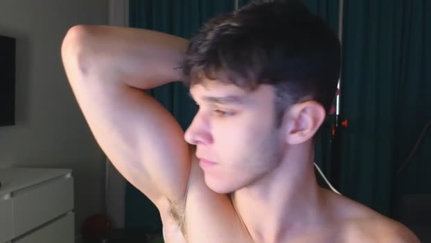 james_friends Nude Webcam SHOW @ Chaturbate 05-11-2024