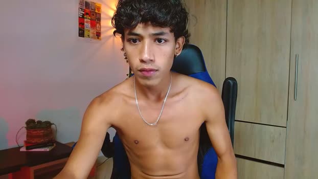 ostin_18hot Show Webcam SHOW @ Chaturbate 08-11-2024