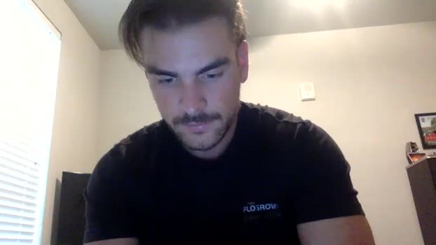 ccmanrivs120 bigballs Webcam SHOW @ Chaturbate 08-11-2024