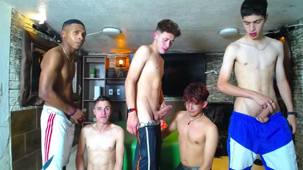 goldenjoi sexymale Webcam SHOW @ Chaturbate 11-11-2024