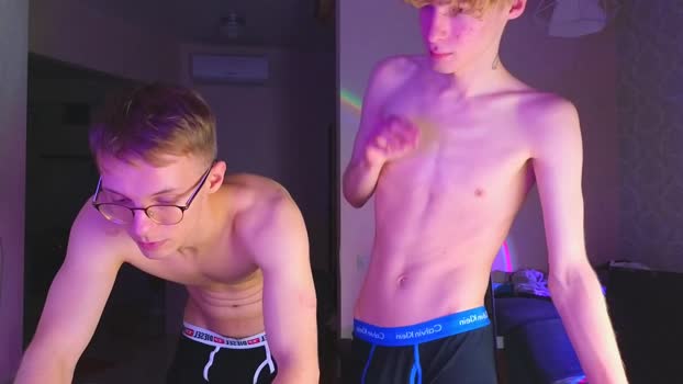 bigmaxd1ck Porn Webcam SHOW @ Chaturbate 12-11-2024