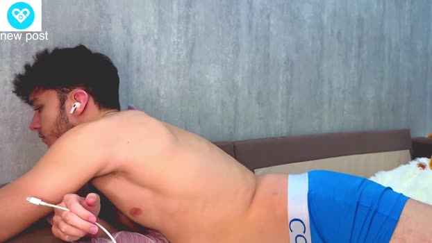 james_friends fingering Webcam SHOW @ Chaturbate 26-11-2024