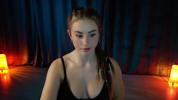 _elicharm Female Chaturbate 30-11-2024