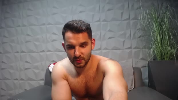 antoniovalentinidiamond play Webcam SHOW @ Chaturbate 02-12-2024