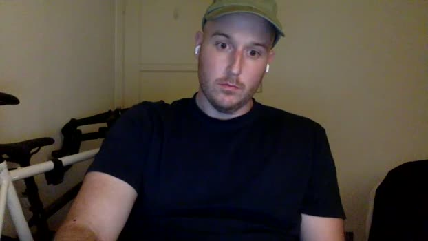 lolwhatwut love Webcam SHOW @ Chaturbate 03-12-2024