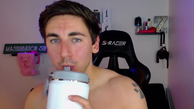 zach_rhyder play Webcam SHOW @ Chaturbate 05-12-2024