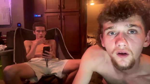 guynxtdoor02 kissing Webcam SHOW @ Chaturbate 23-12-2024