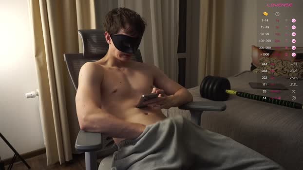 maestro3369 lush Webcam SHOW @ Chaturbate 08-01-2025